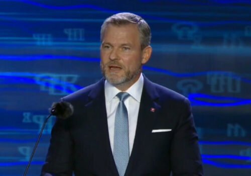 Štátne sviatky by nemali byť zneužívané na politický súboj, ani by nás nemali rozdeľovať, tvrdí prezident Pellegrini – VIDEO
