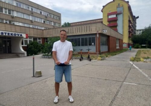 Juraj Mravec odovzdal podpisy pre kandidatúru na starostu Petržalky, predstavil aj program kampane