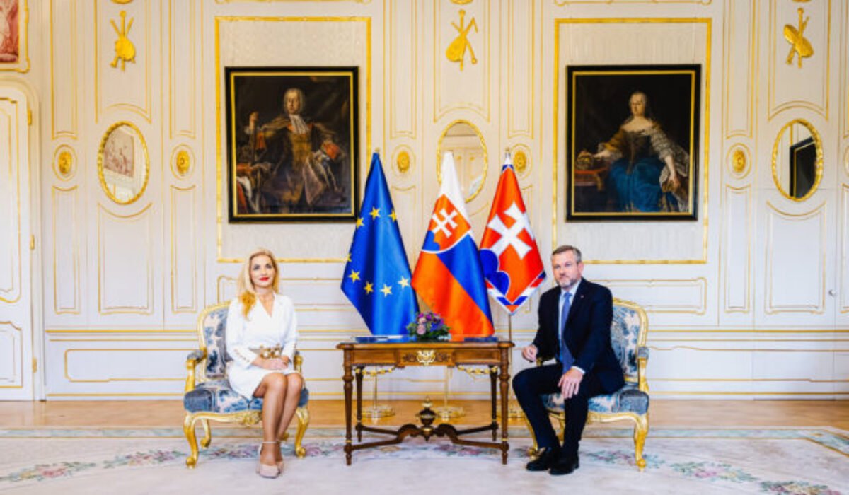 Prezident Pellegrini sa stretol s ministerkou Šimkovičovou, zaujímalo ho financovanie kultúry – FOTO