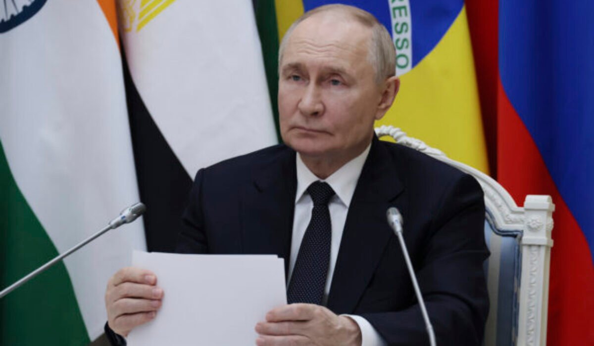 Putin podpísal dekrét, ktorý cudzincom umožňuje službu v armáde