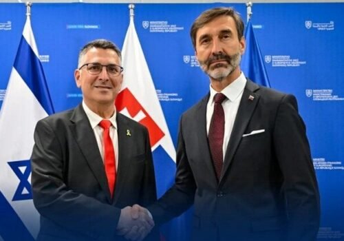 Blanár sa stretol s izraelským ministrom Saarom, diskutovali o posilňovaní spolupráce aj situácii na Blízkom východe – VIDEO