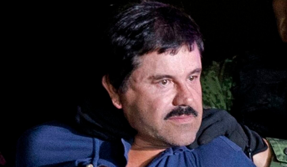 Syn mexického drogového bossa Joaquina „El Chapa“ Guzmána sa priznal k obvineniam z pašovania drog