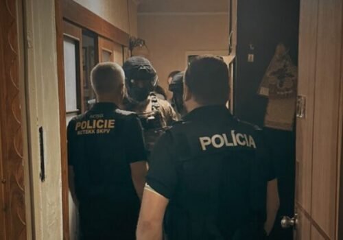 V Dnipre zadržali Ukrajinca, zásah polície súvisí s minuloročnými bombovými hrozbami na školách