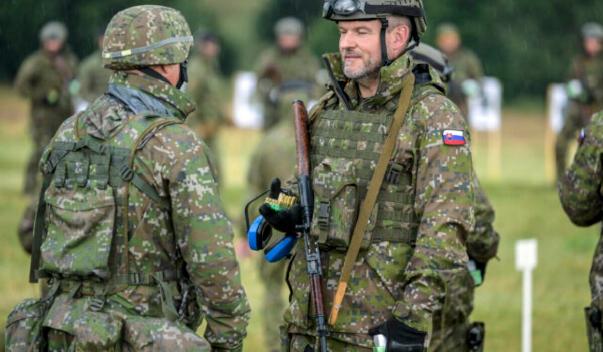 16879_68791a11ad5cd560791579-640x420.jpg Pellegrini priznáva, že výcvik je fyzicky aj psychicky náročný. Kaliňák už dostal aj trest – VIDEO, FOTO