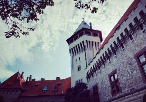 Miesto, kde sa stretáva príroda, história aj vynálezy. Objavte čaro Smoleníc počas jedinečnej prehliadky