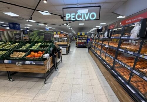 Tesco pokračuje v modernizácii predajní, pohodlnejšie nákupy v nových priestoroch už aj v Prievidzi