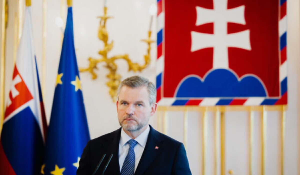 Slovenské hnutie obrody podalo ústavnú sťažnosť na Pellegriniho pre zmarené referendum o neuplatňovaní ruských sankcií