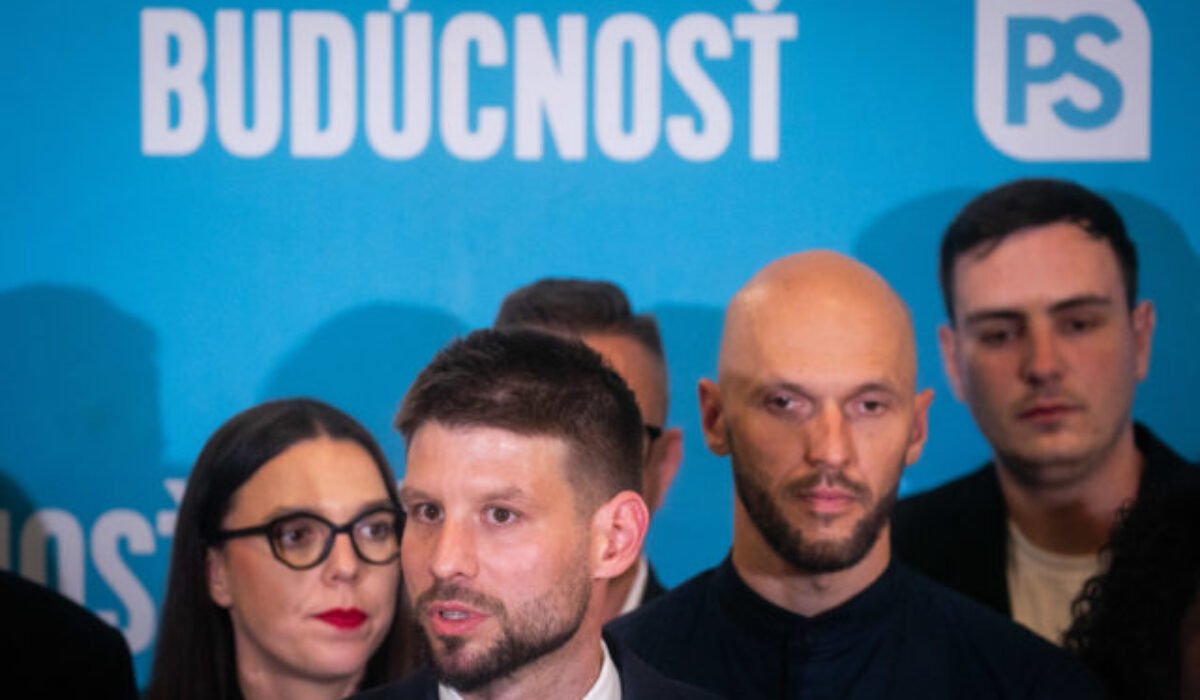 Voľby by vyhralo Progresívne Slovensko, SNS v prieskume predbehla Demokratov