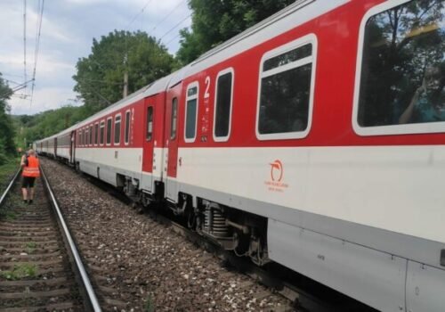 Smrteľná nehoda na železnici medzi Lamačom a Hlavnou stanicou v Bratislave, muž zrážku s vlakom neprežil – FOTO