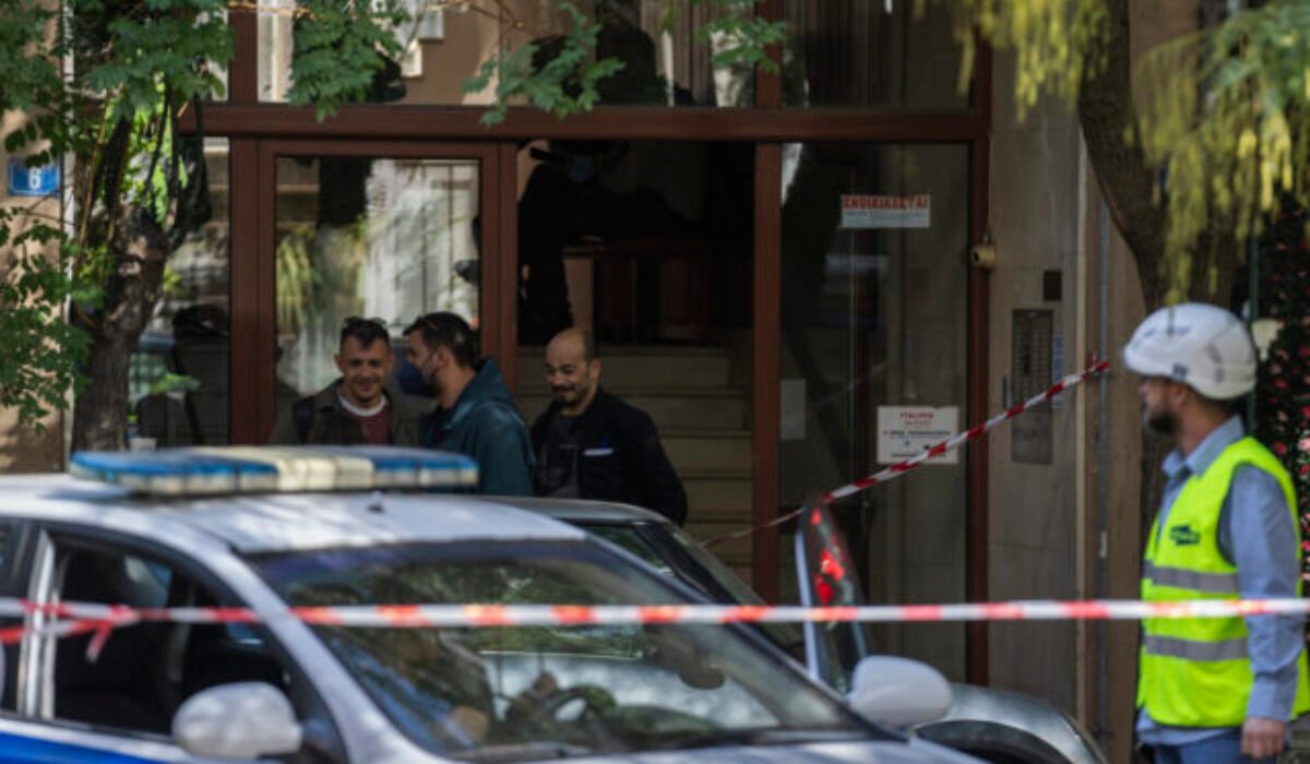 Výbuch v Grécku zranil dvoch ľudí, incident vyšetruje protiteroristická polícia