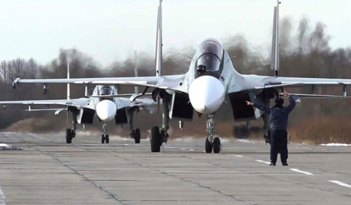 Útok na letisko na juhu Ruska zničil výcvikový stíhací stroj Su-27UB