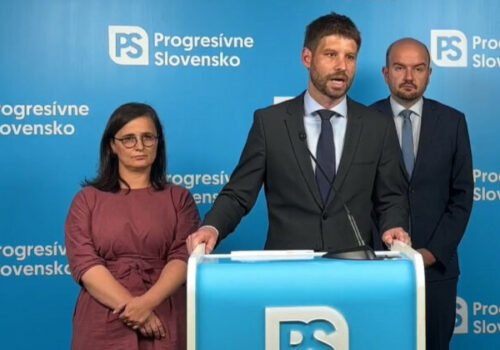 Progresívci nesúhlasia s výškou pokuty za prezidentskú kampaň, podľa Šimečku arogantné papalášstvo sa musí skončiť – VIDEO