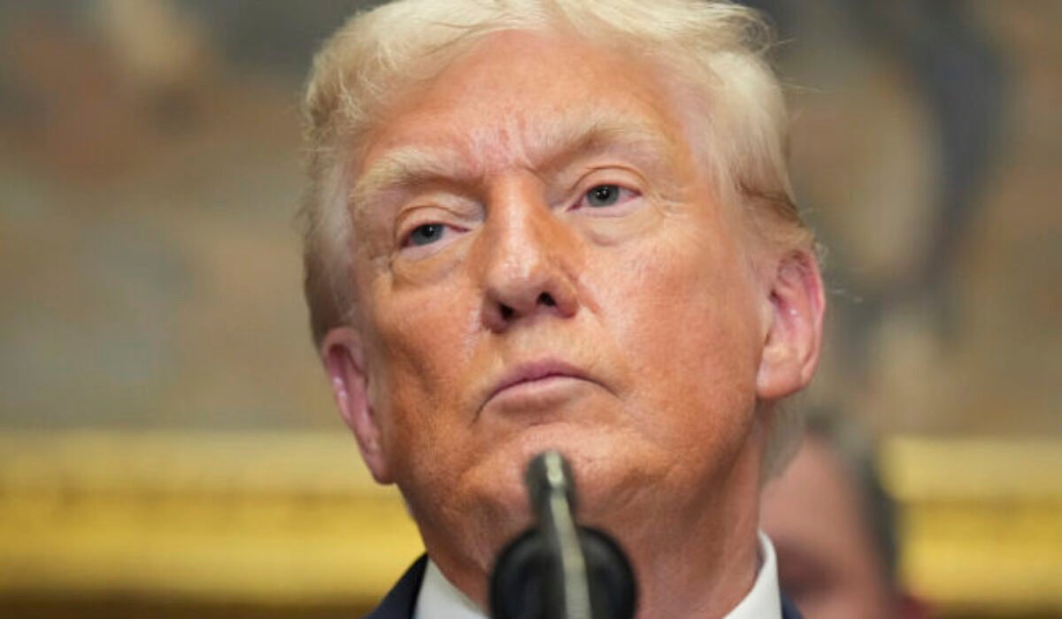 Trump reaguje na hrozby Medvedeva, vyslal jadrové ponorky smerom k Rusku