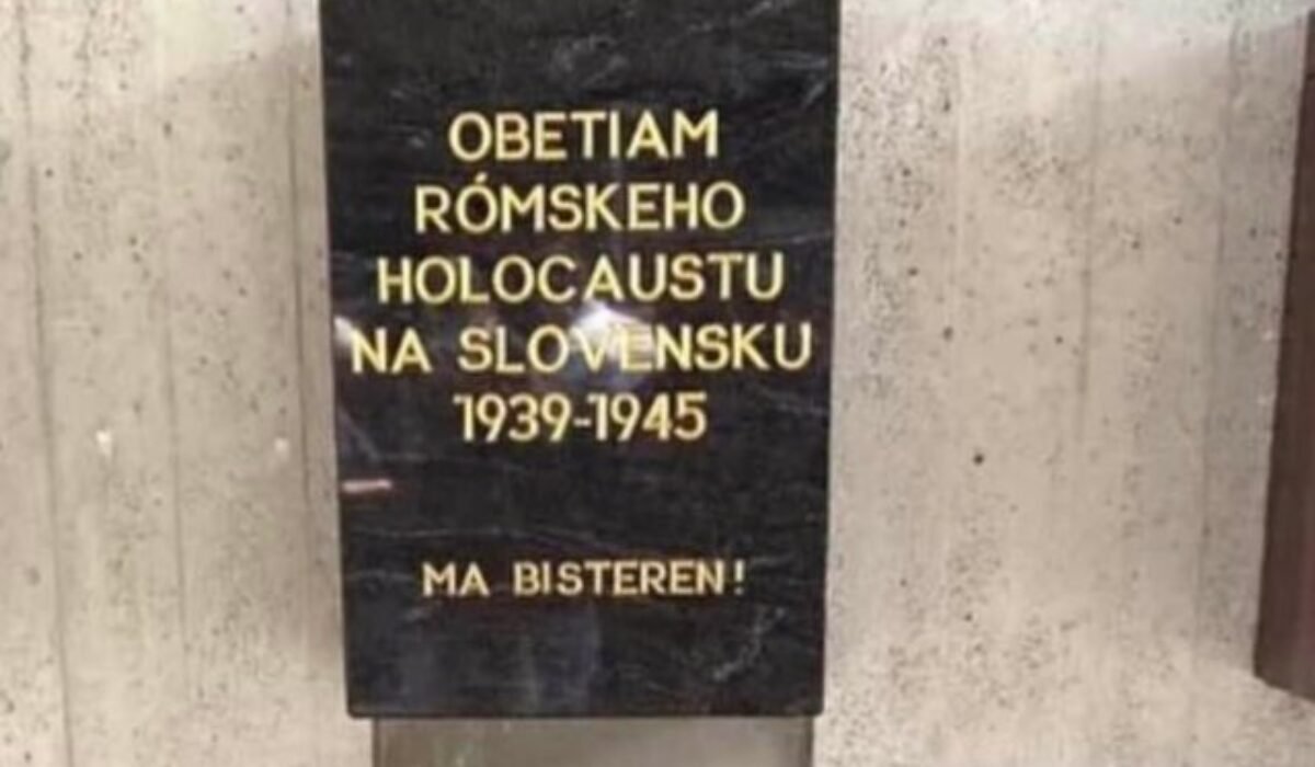 Počas druhej svetovej vojny zomrelo pol milióna ľudí pre farbu pleti, ideológie vedúce k holokaustu stále nezmizli