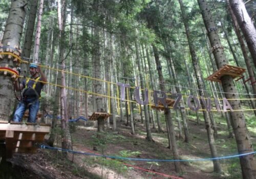 V rekreačnej zóne Turzov otvorili lanový park – FOTO