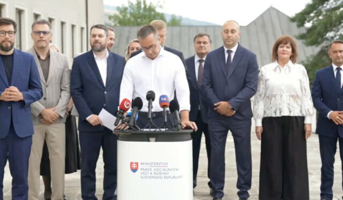 Stovky domácností už dostali pomoc po povodniach, obce však podľa Tomáša stále váhajú s podaním žiadostí – VIDEO