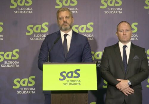 Šutaj Eštok podľa liberálov vyhodil ďalší milión za analýzu, ktorá už existuje a je nevyužitá – VIDEO
