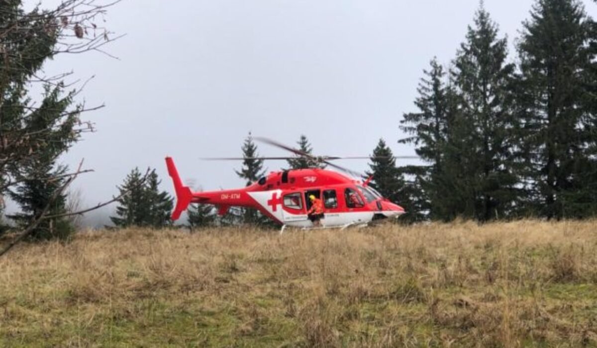Horskí záchranári zasahovali na vysokohorskej chate, mladú turistku odviezli vrtuľníkom do nemocnice