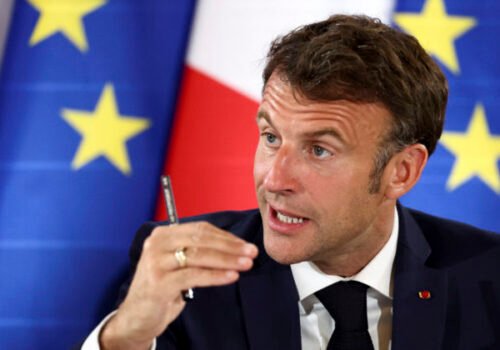 O budúcnosti Ukrajiny sa nedá rozhodnúť bez Ukrajincov, vyhlásil francúzsky prezident Macron