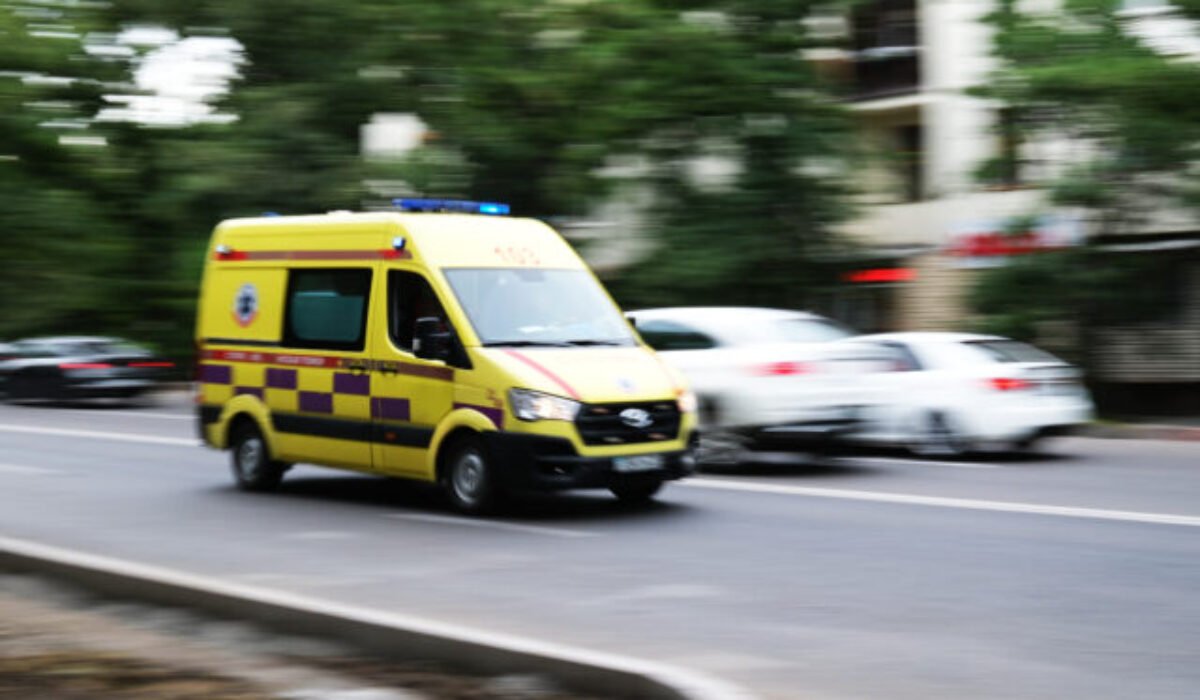 S piatimi ľuďmi spadol výťah, jedného ťažko zraneného transportovali letecky