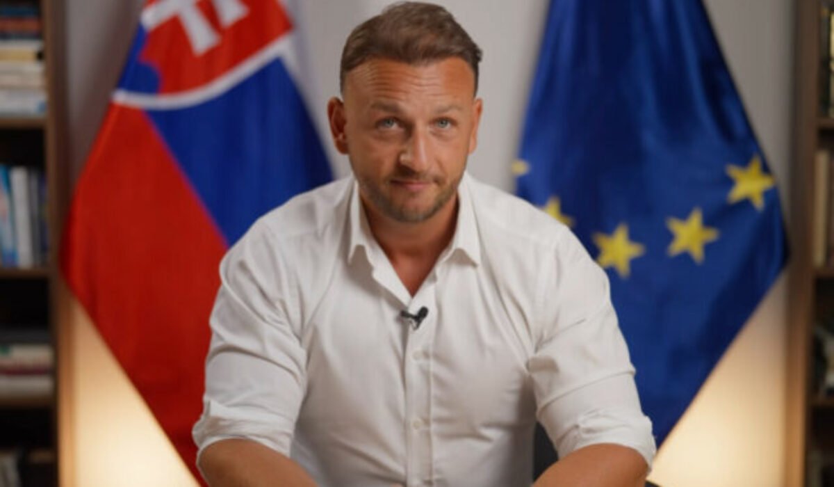 Šutaj Eštok nerozumie, prečo by mali koaliční partneri obviňovať stranu Hlas z vymysleného príklonu k opozícii – VIDEO