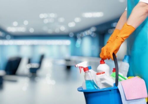 Kamenického ministerstvo si vybralo dodávateľa čistiacich služieb za takmer 370-tisíc eur