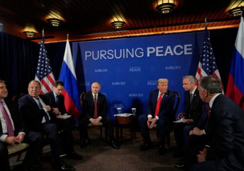 Trump zrušil plán hovoriť s Putinom na Aljaške osamote
