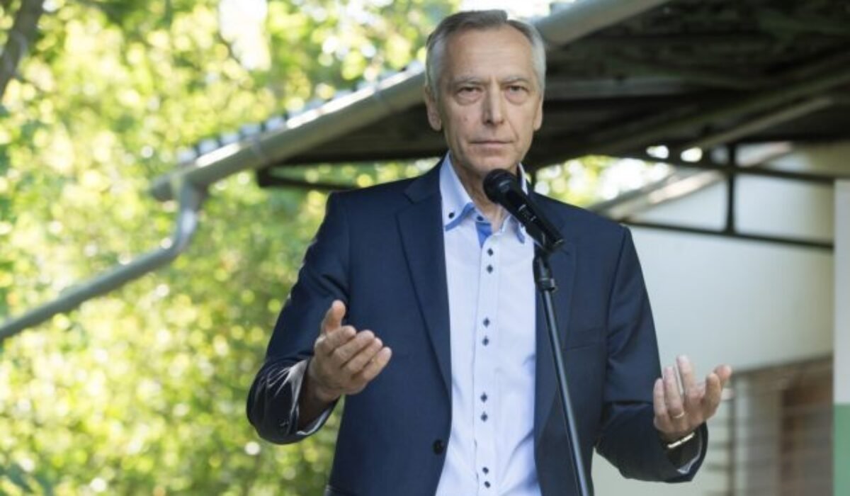 Fígeľ: Samit na Aljaške by mal presiahnuť mier na Ukrajine a viesť k novej európskej jednote