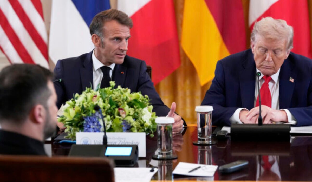 Macron chce, aby ďalší samit o Ukrajine bol štvorstranný vrátane Európy