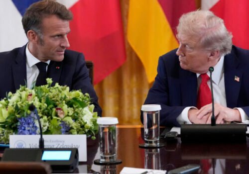 V Bielom dome sa nehovorilo o územných ústupkoch Ukrajiny voči Rusku, vyhlásil Macron