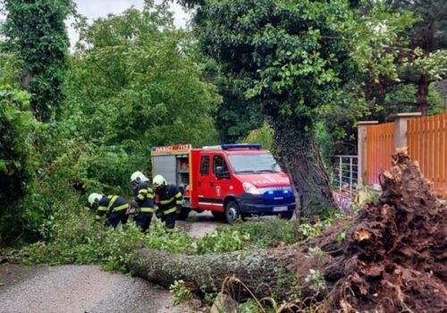 Štát dá vyše 1,3 milióna eur samosprávam, preplatí im náklady na riešenie mimoriadnych situácií