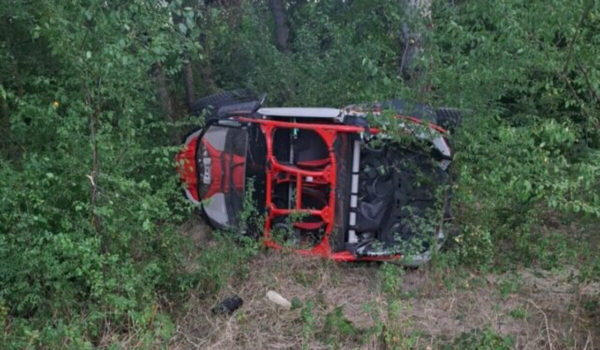 Pri Dolnej Strede zomrelo desaťročné dievča, ktoré vypadlo z buginy. Vodič mal vypité