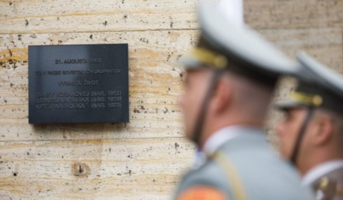 Vstup vojsk Varšavskej zmluvy paralyzoval aj mestá na Spiši. Tanky však obišli Tatry, ale turisti z nich utekali