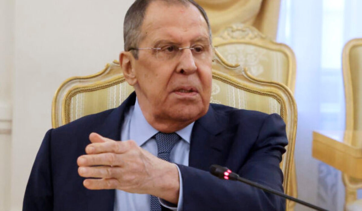 Lavrov: Prítomnosť európskych vojakov na Ukrajine je „neakceptovateľná“
