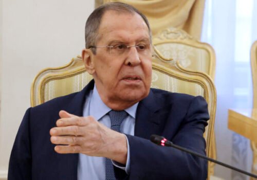 Lavrov: Prítomnosť európskych vojakov na Ukrajine je „neakceptovateľná“