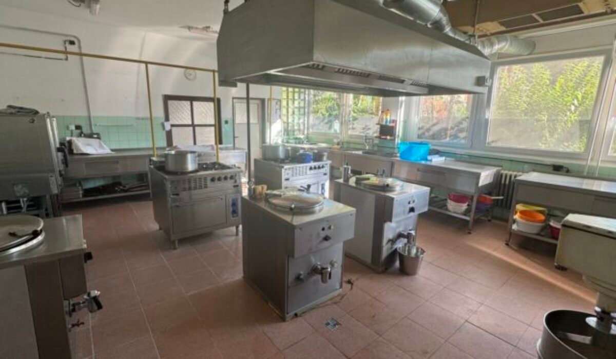 21292_535360109_1172962091529704_4902588653746018051_n-640x420.jpg Vo Vranove nad Topľou zmodernizovali kuchynské priestory materskej školy Juh