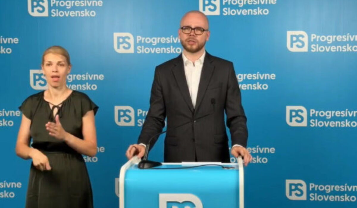 Opozícia kritizuje Fica za obranu Kotlára, minister zdravotníctva podľa Dvořáka len tichučko šúcha nohami