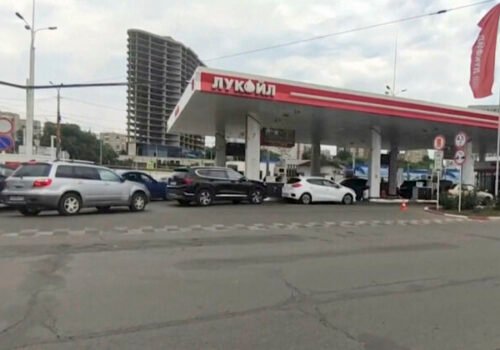 Rusko predĺžilo zákaz vývozu benzínu v snahe znížiť ceny