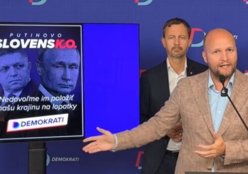 Demokrati chcú v prípade účasti vo vláde vyhostiť ruského veľvyslanca a zatvoriť ruskú ambasádu – VIDEO