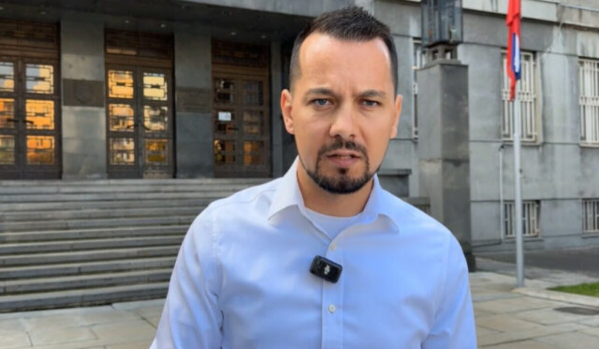 Šutaj Eštok by mal podľa Demokratov okamžite odstúpiť od zmluvy na hasičské autá, Šeliga hovorí o amaterizme ministra – VIDEO