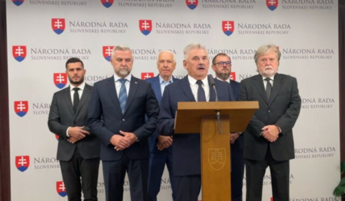 Poslanci prerokujú v parlamente viac ako 150 bodov, SMER-SD podľa Richtera podporí vládne návrhy – VIDEO