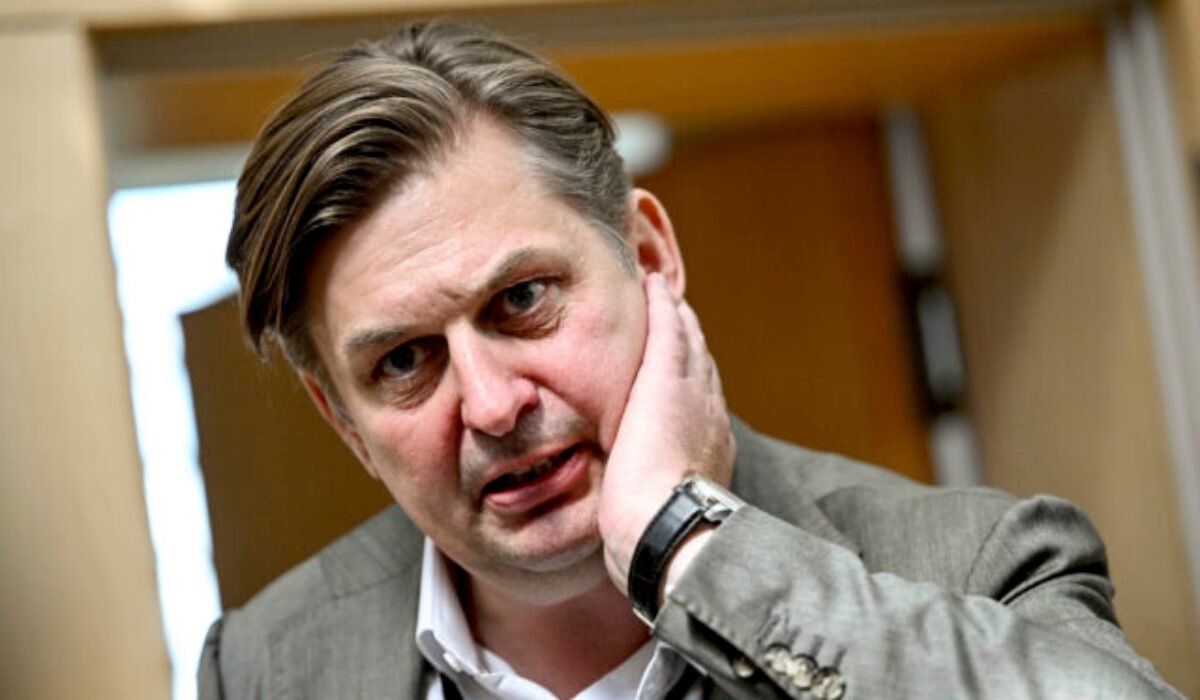Nemeckí vyšetrovatelia prehľadali kancelárie poslanca AfD, ktorého obvinili z prijímania úplatkov z Číny