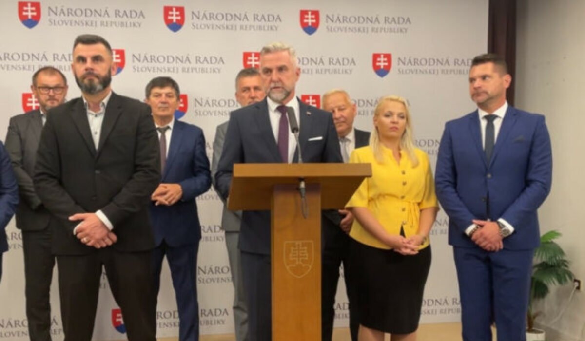 Generálna prokuratúra by mala preveriť, či Naď neohrozil bezpečnosť Slovenska, vyhlásil Gašpar – VIDEO