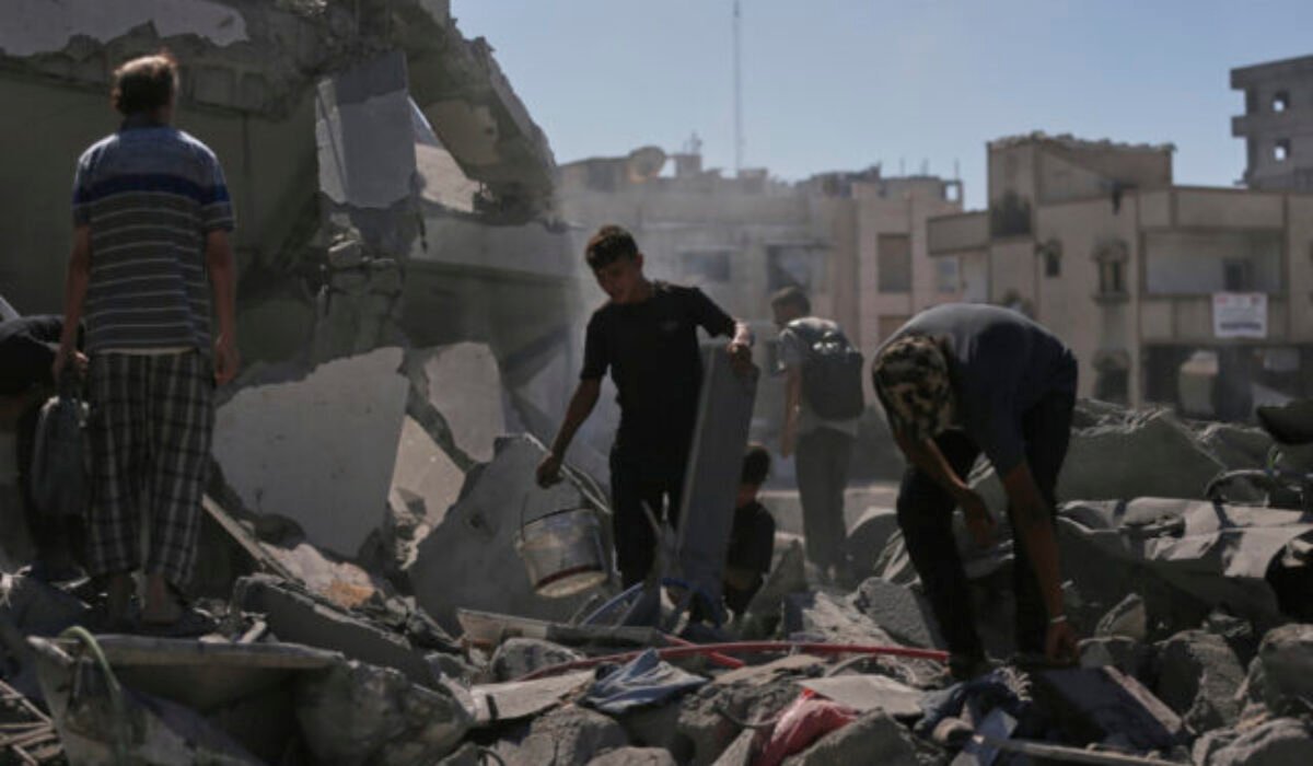 Z mesta Gaza sa evakuovalo viac ako štvrť milióna obyvateľov