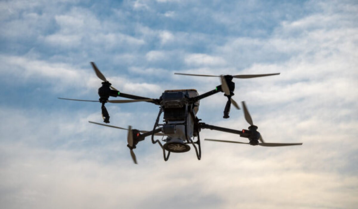 Ukrajina uvažuje o vypínaní mobilného internetu pri ruských útokoch dronmi vybavených SIM kartami