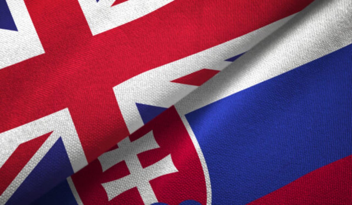 Menej ako polovica Slovákov považuje britskú volebnú kampaň za zásah do vnútorných záležitostí štátu