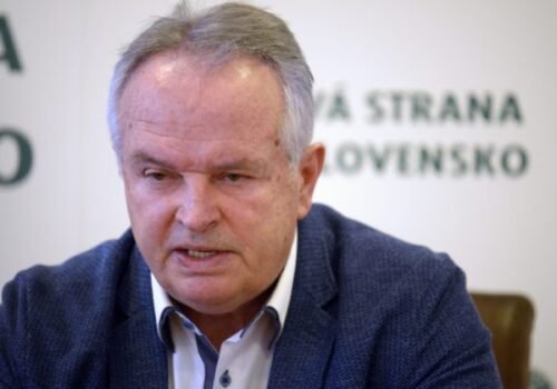 Blanár zatiaľ nepotvrdil veľvyslanectvo pre Radačovského, politické nominácie sú však vraj bežné