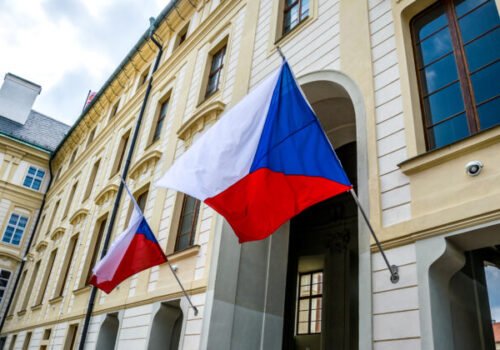 Voľby v Česku by vyhralo ANO, výrazne sa posilnili Piráti