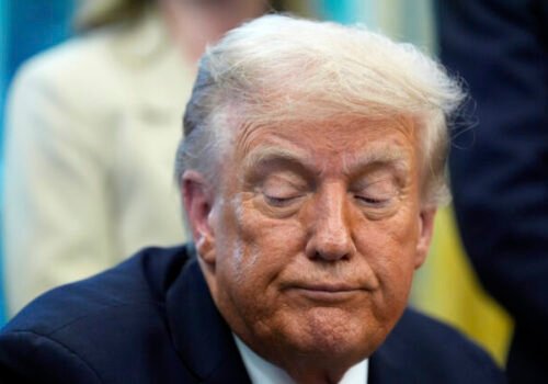 Trump po dlhom zdráhaní označil Rusko za agresora