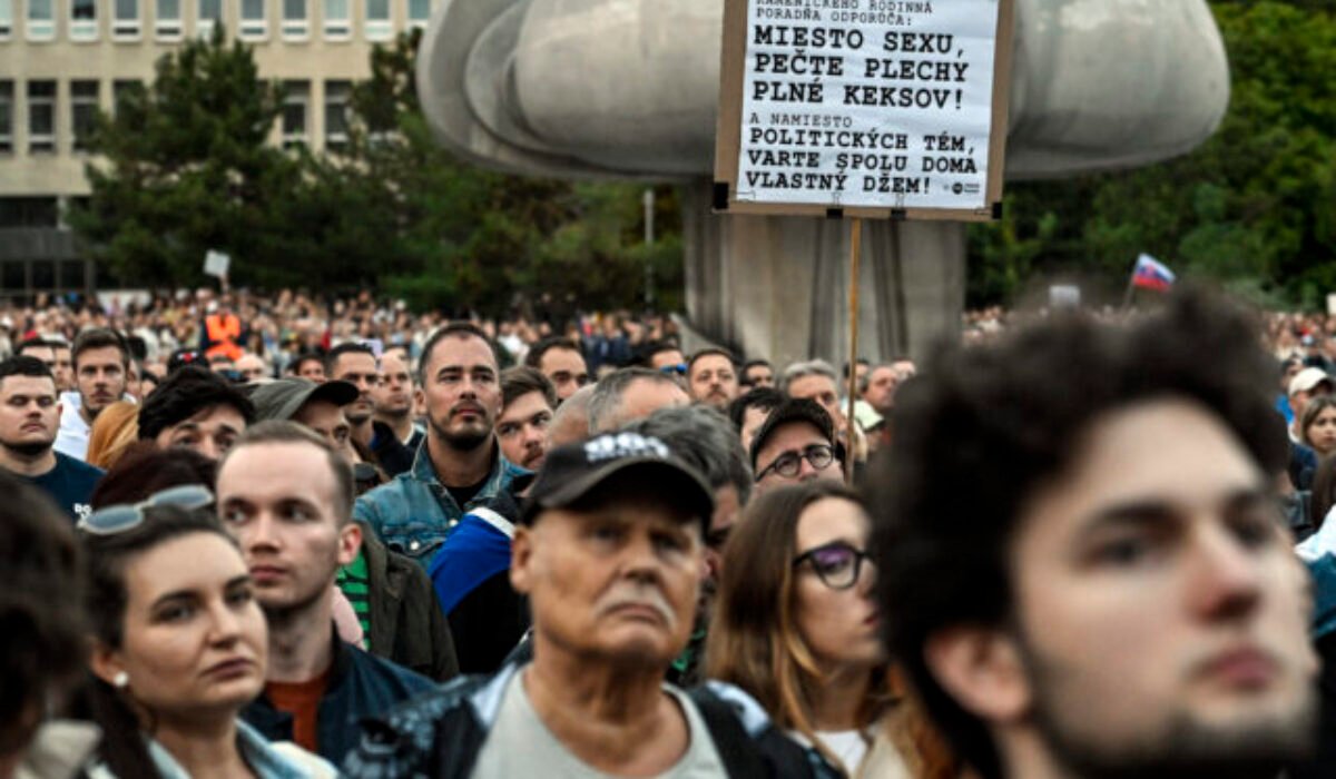 Opozícia zvoláva na utorok 23. septembra ďalšie protesty proti „ožobračovaniu ľudí“